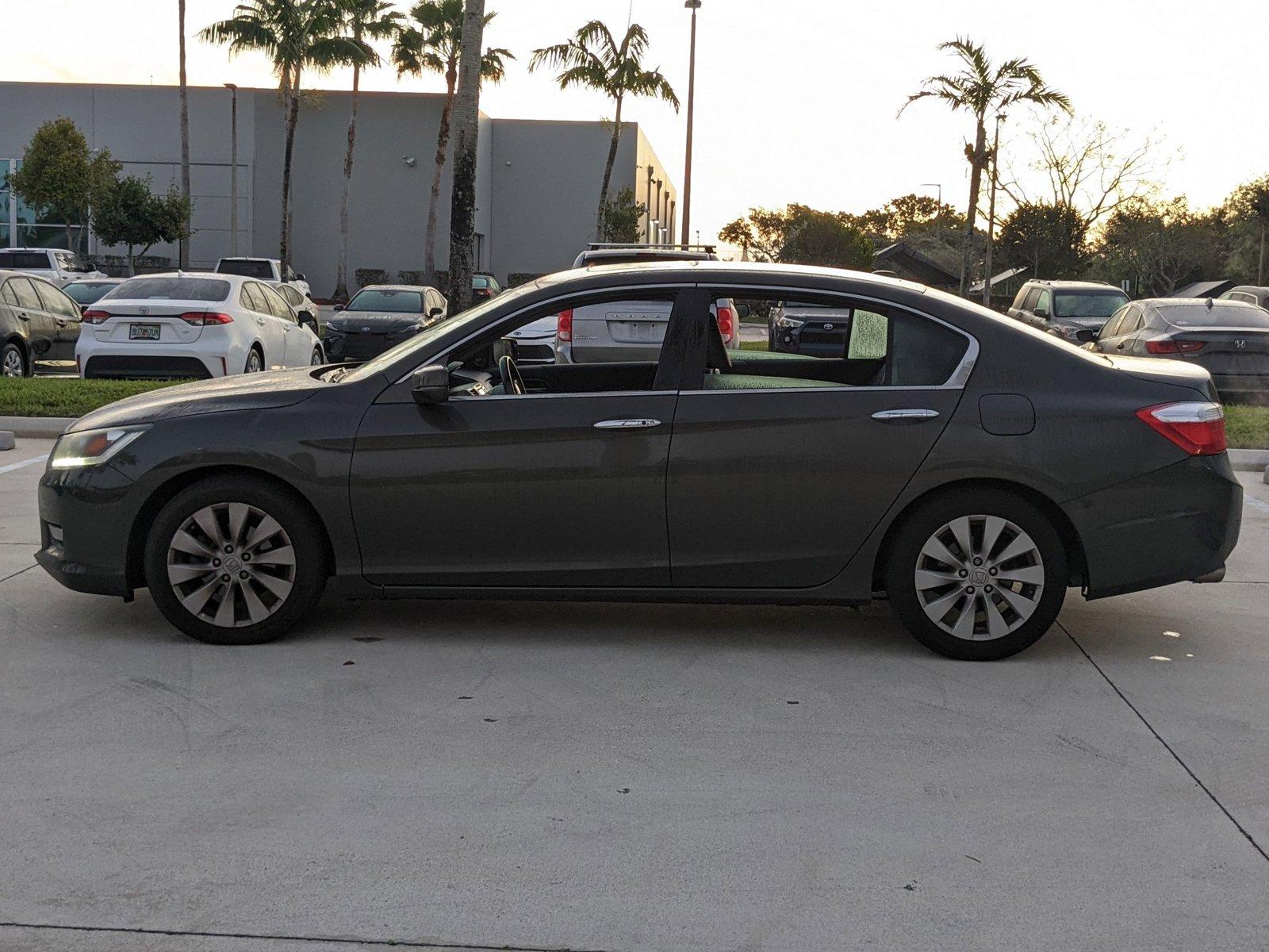 2013 Honda Accord Sedan Vehicle Photo in Davie, FL 33331