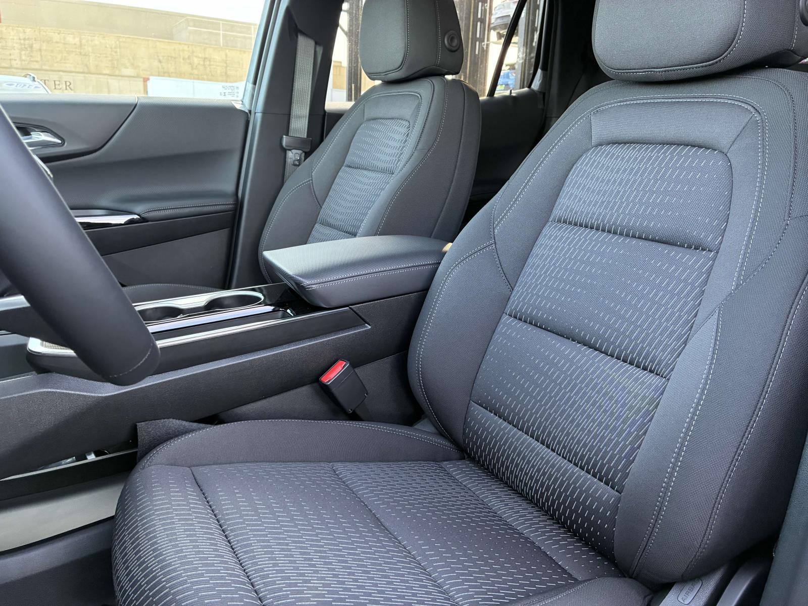 2025 Chevrolet Equinox Vehicle Photo in LOS ANGELES, CA 90007-3794