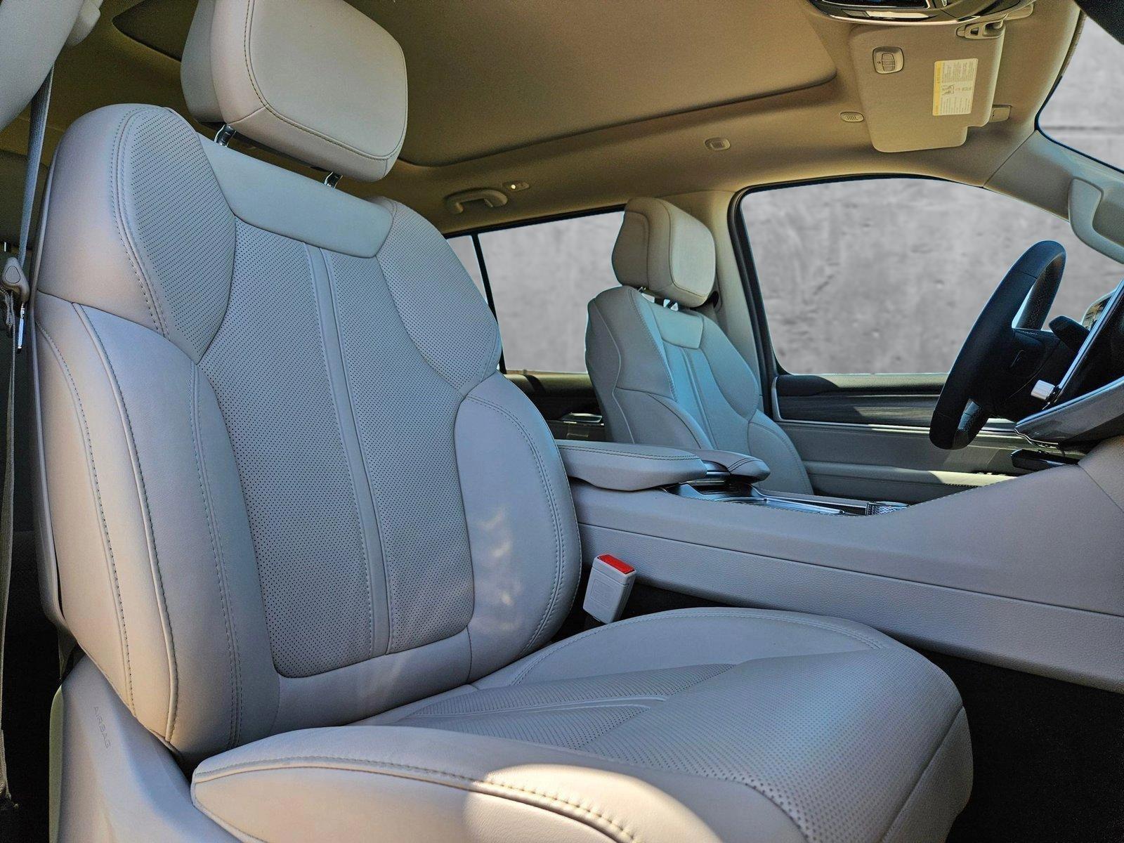 2024 Jeep Wagoneer Vehicle Photo in WACO, TX 76710-2592