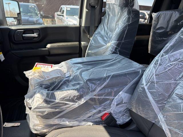 2025 GMC Sierra 3500 HD Chassis Cab Vehicle Photo in MEDINA, OH 44256-9631