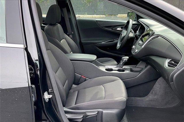 2024 Chevrolet Malibu Vehicle Photo in INDEPENDENCE, MO 64055-1314