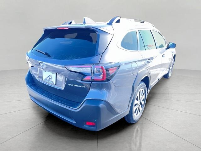 2025 Subaru Outback Vehicle Photo in Green Bay, WI 54304