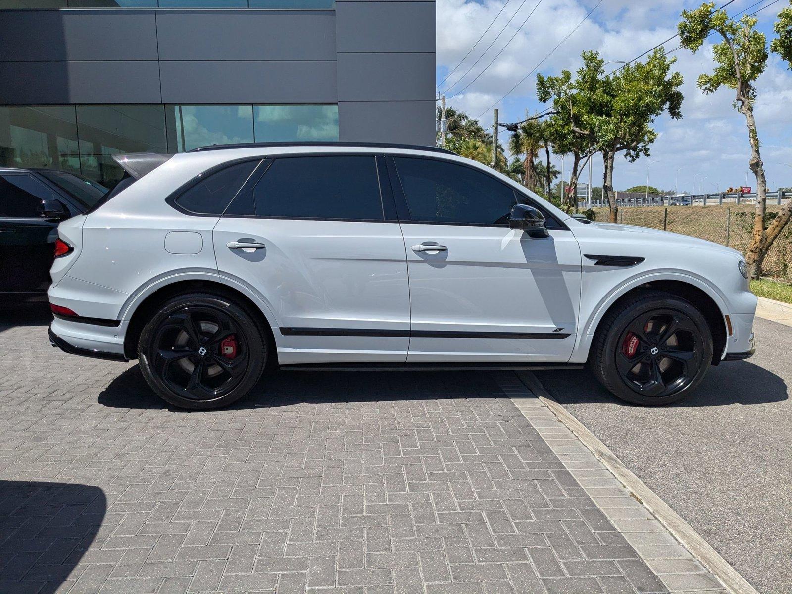 2022 Bentley Bentayga Vehicle Photo in Pompano Beach, FL 33064