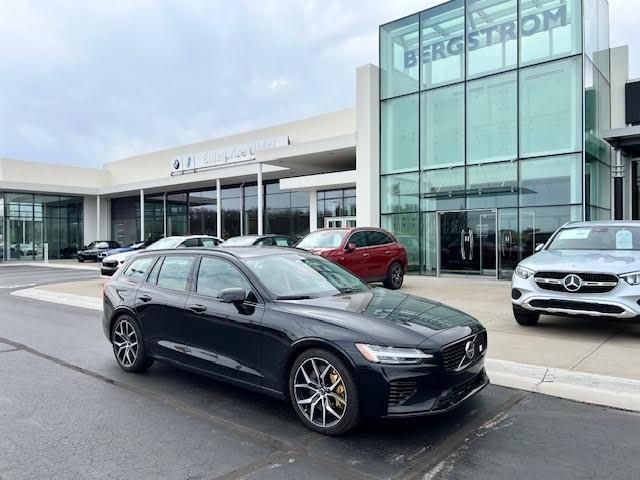 2024 Volvo V60 Recharge Plug-In Hybrid Vehicle Photo in Appleton, WI 54913