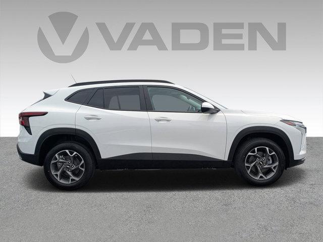 2025 Chevrolet Trax Vehicle Photo in BRUNSWICK, GA 31525-1881