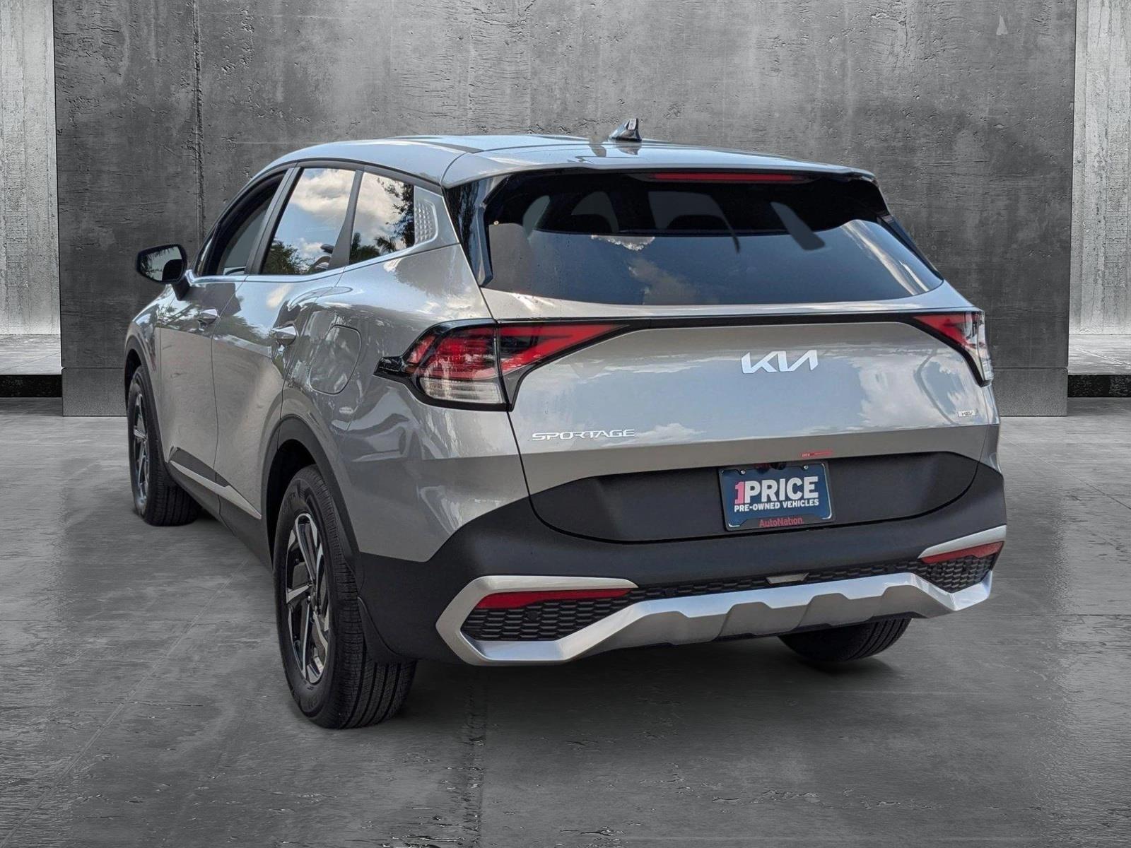 2025 Kia Sportage Hybrid Vehicle Photo in Miami, FL 33169