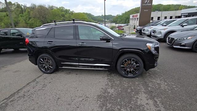 2022 GMC Terrain Vehicle Photo in Pleasant Hills, PA 15236