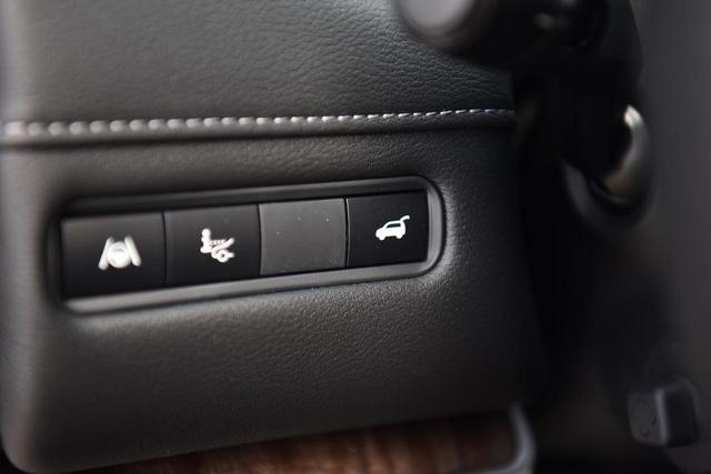 2025 Nissan Armada Vehicle Photo in Ballwin, MO 63011