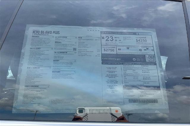 2025 Volvo XC90 Vehicle Photo in Grapevine, TX 76051