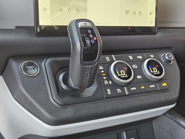 2024 Defender Vehicle Photo in AUSTIN, TX 78717