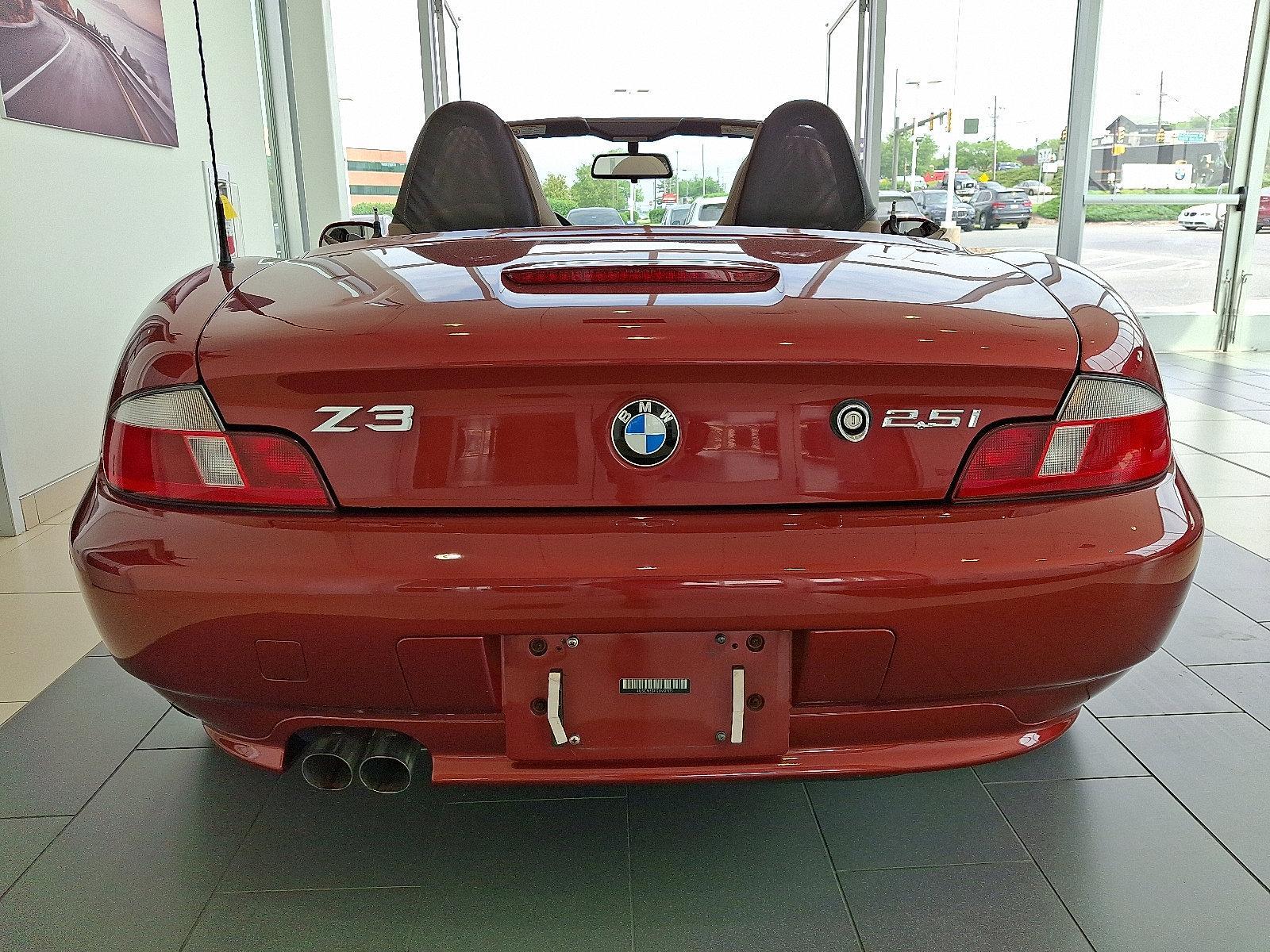 2002 BMW Z3 2.5i Vehicle Photo in Lancaster, PA 17601