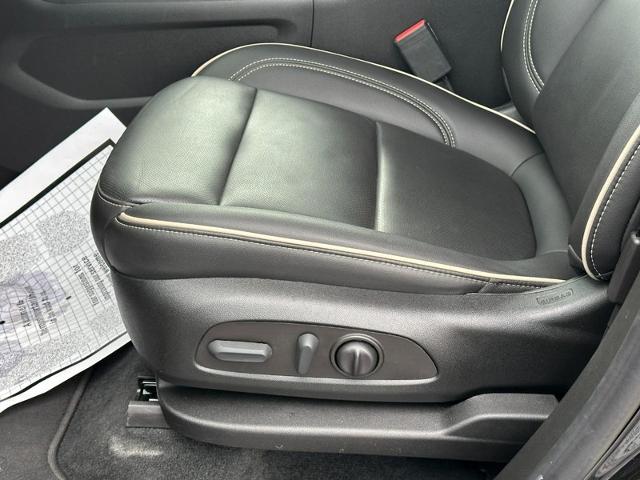 2023 Chevrolet Traverse Vehicle Photo in COLUMBIA, MO 65203-3903