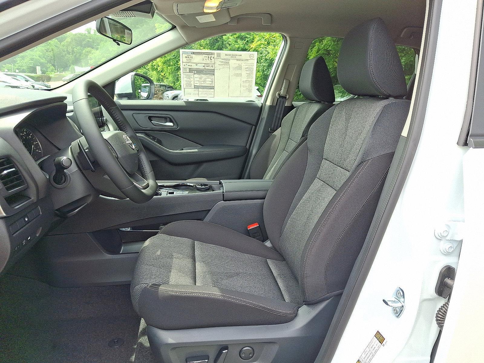 2025 Nissan Rogue Vehicle Photo in Jenkintown, PA 19046