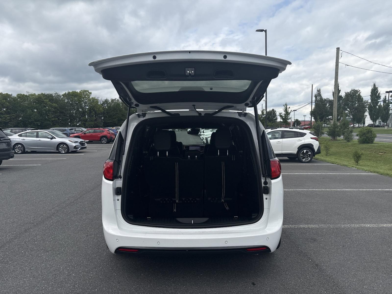 2025 Chrysler Voyager Vehicle Photo in Mechanicsburg, PA 17050-1707