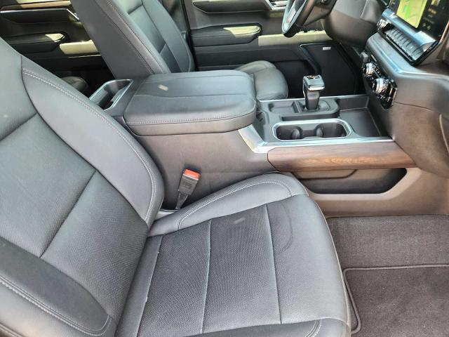 2023 GMC Sierra 1500 Vehicle Photo in DENTON, TX 76210-9321
