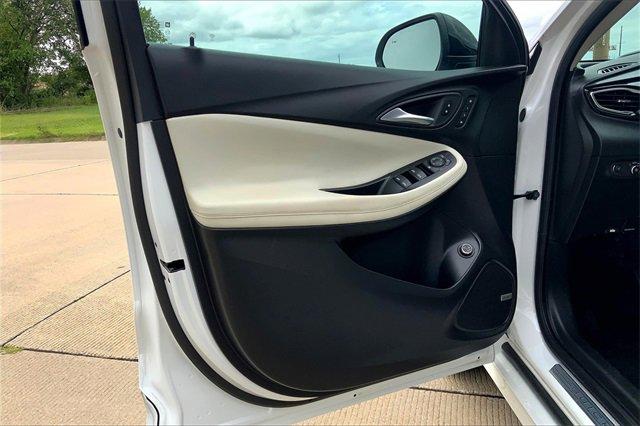 2023 Buick Encore GX Vehicle Photo in TOPEKA, KS 66609-0000