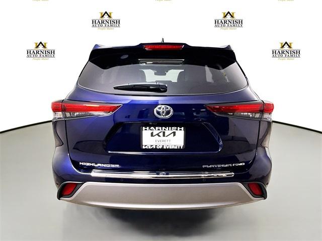 2023 Toyota Highlander Vehicle Photo in Everett, WA 98204