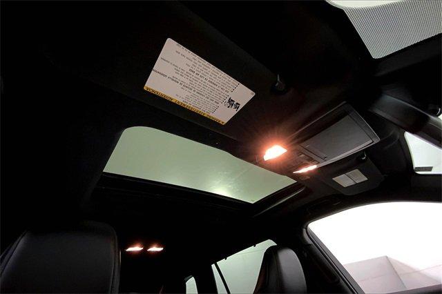 2023 Toyota Highlander Vehicle Photo in KANSAS CITY, MO 64114-4545