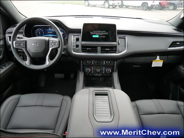 2024 Chevrolet Suburban Vehicle Photo in MAPLEWOOD, MN 55119-4794