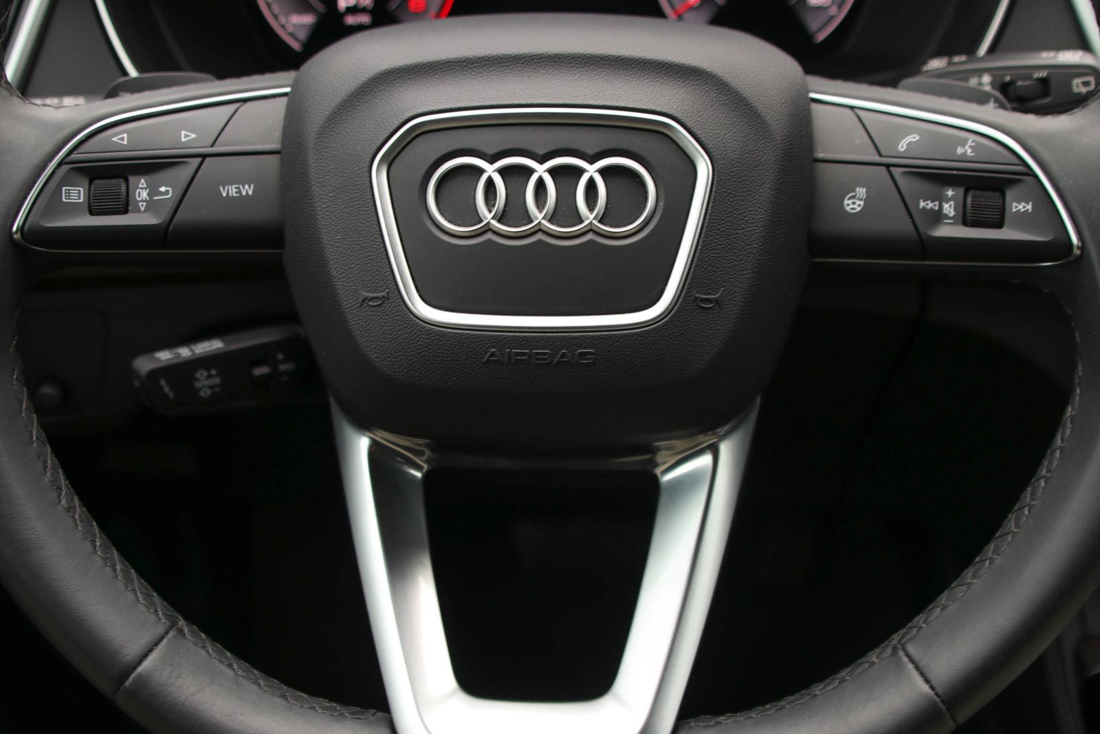 2024 Audi Q5 Vehicle Photo in SUGAR LAND, TX 77478