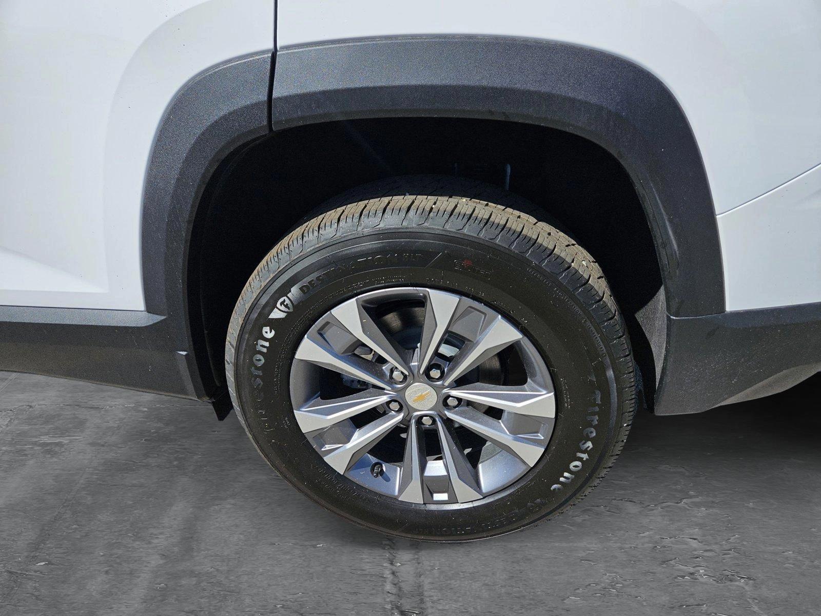 2025 Chevrolet Equinox Vehicle Photo in NORTH RICHLAND HILLS, TX 76180-7199