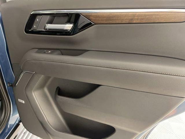 2025 Chevrolet Tahoe Vehicle Photo in PHOENIX, AZ 85014-3381