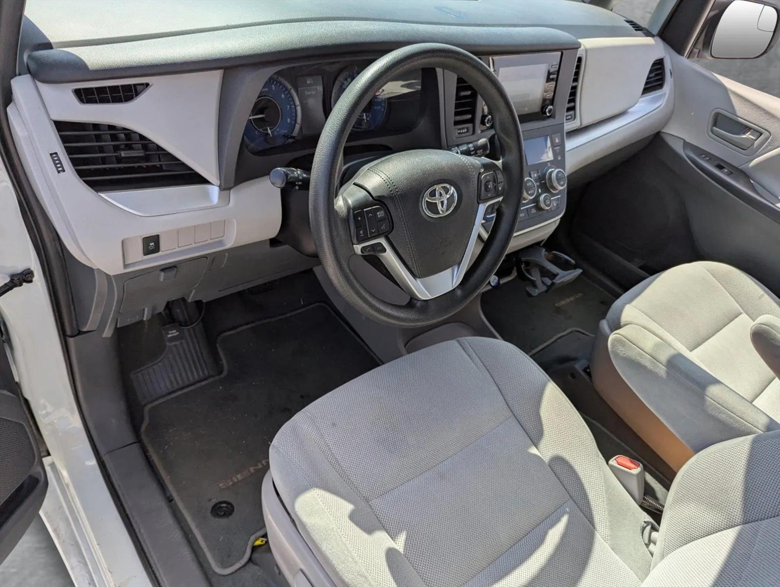 2020 Toyota Sienna Vehicle Photo in Ft. Myers, FL 33907