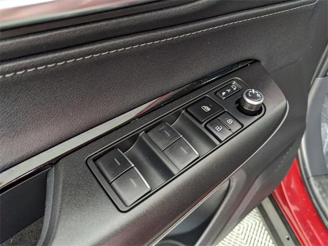 2023 Toyota Venza Vehicle Photo in ENGLEWOOD, CO 80113-6708