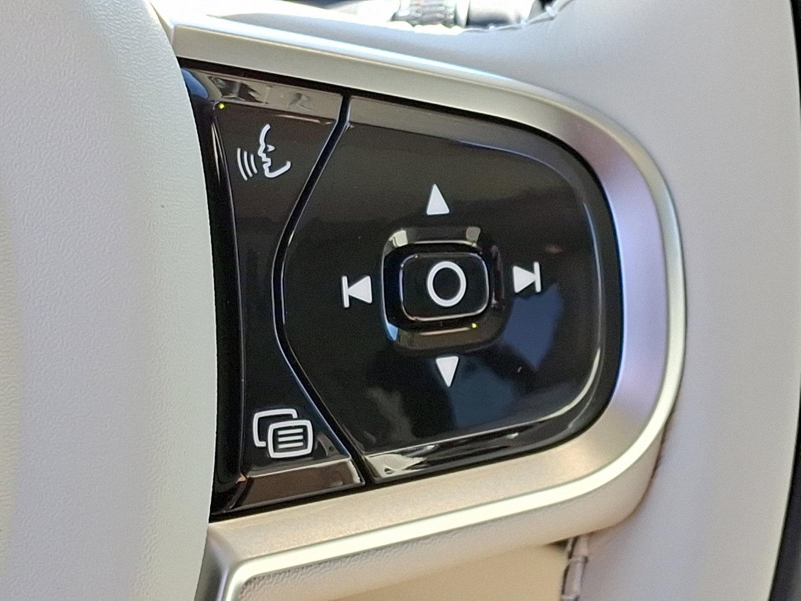 2025 Volvo XC90 Vehicle Photo in Trevose, PA 19053