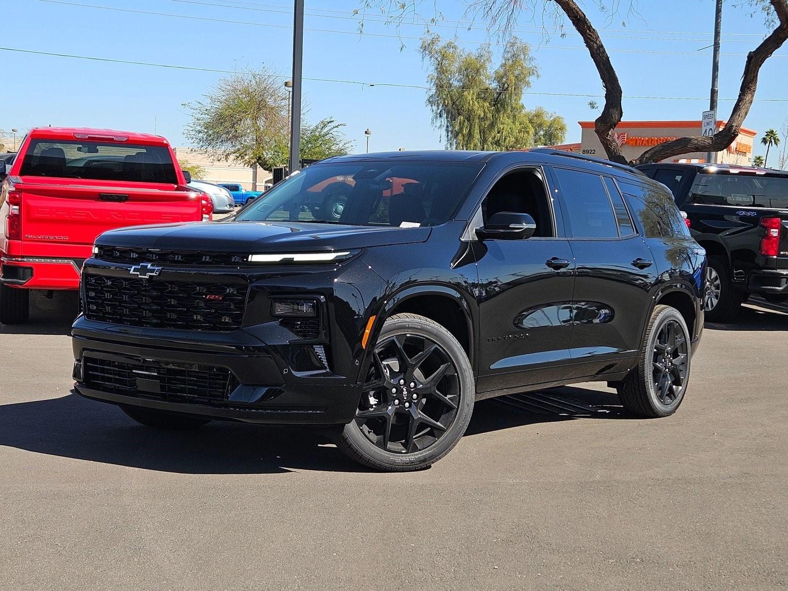 2025 Chevrolet Traverse Vehicle Photo in PEORIA, AZ 85382-3715