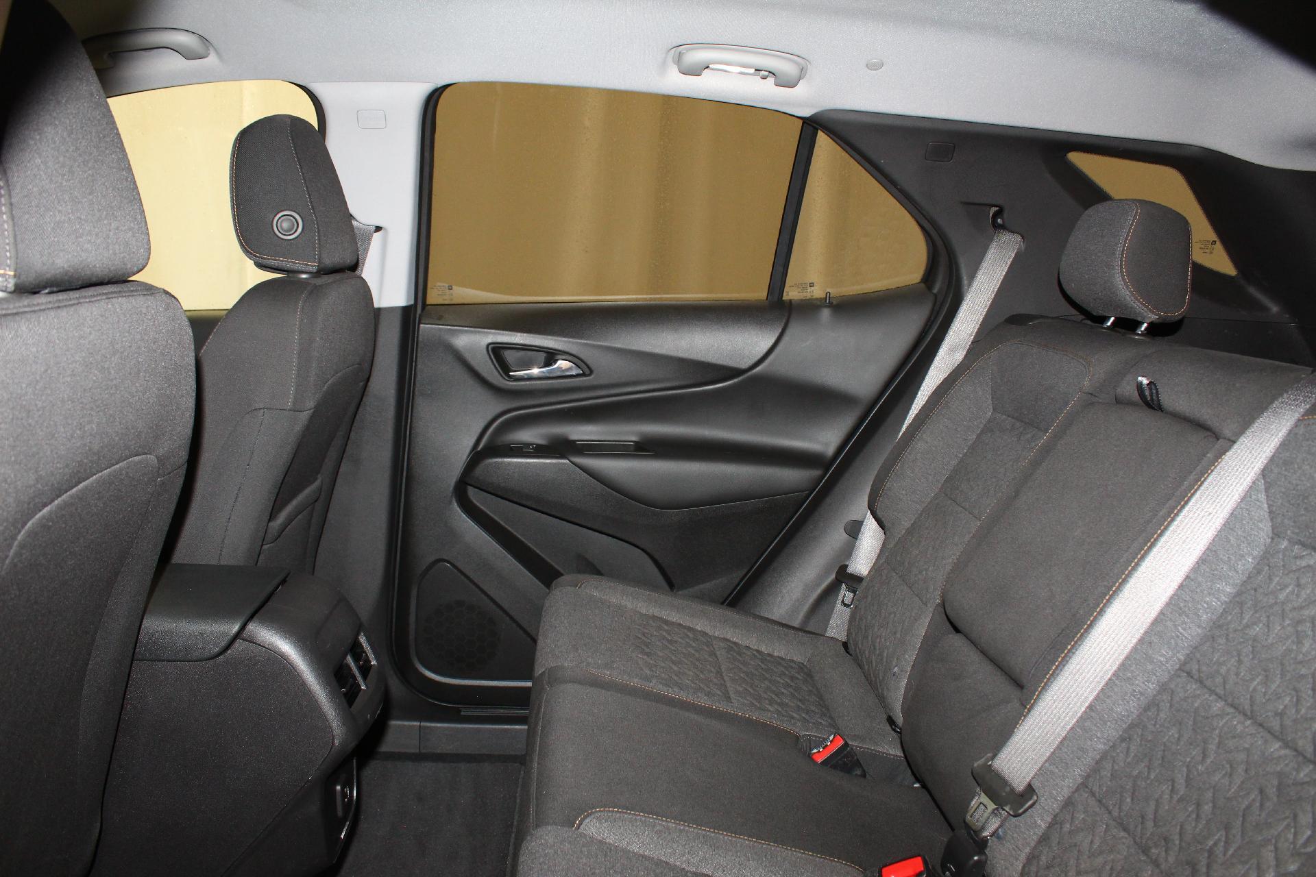 2022 Chevrolet Equinox Vehicle Photo in NORTHAMPTON, MA 01060-1120
