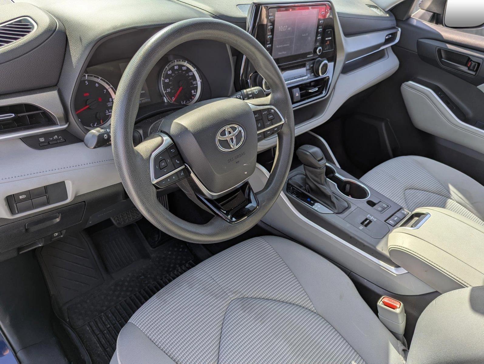 2021 Toyota Highlander Vehicle Photo in Ft. Myers, FL 33907