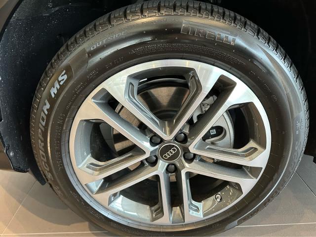 2025 Audi Q5 Vehicle Photo in HOUSTON, TX 77090