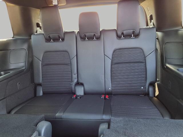2025 Nissan Pathfinder Vehicle Photo in Oshkosh, WI 54904