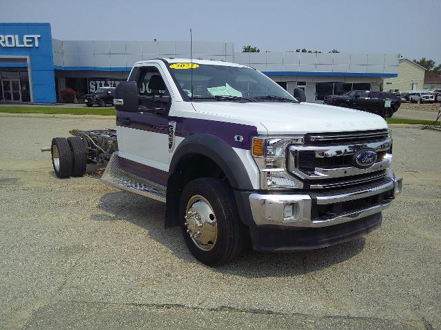 2022 Ford Super Duty F-450 DRW Vehicle Photo in Cedar Rapids, IA 52402