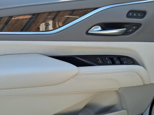 2023 Cadillac Escalade Vehicle Photo in SMITHTOWN, NY 11787-5023