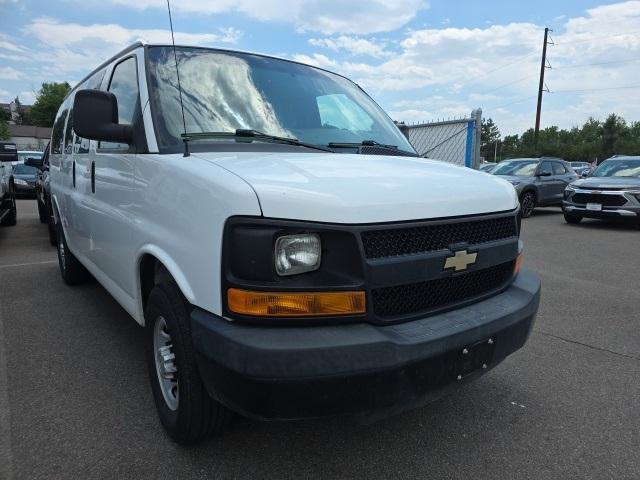 2014 Chevrolet Express Passenger Vehicle Photo in ENGLEWOOD, CO 80113-6708