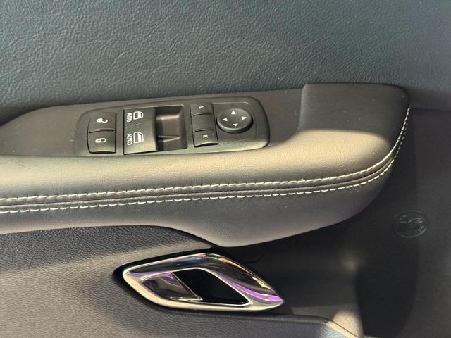 2016 Dodge Challenger Vehicle Photo in COLUMBIA, MO 65203-3903