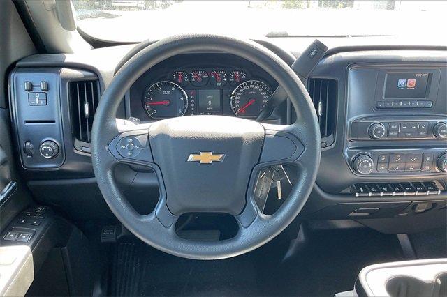 2024 Chevrolet Silverado Chassis Cab Vehicle Photo in INDEPENDENCE, MO 64055-1314