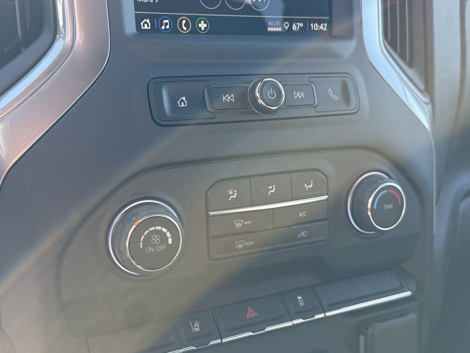 2024 Chevrolet Silverado 2500 HD Vehicle Photo in GEORGETOWN, TX 78626-7508