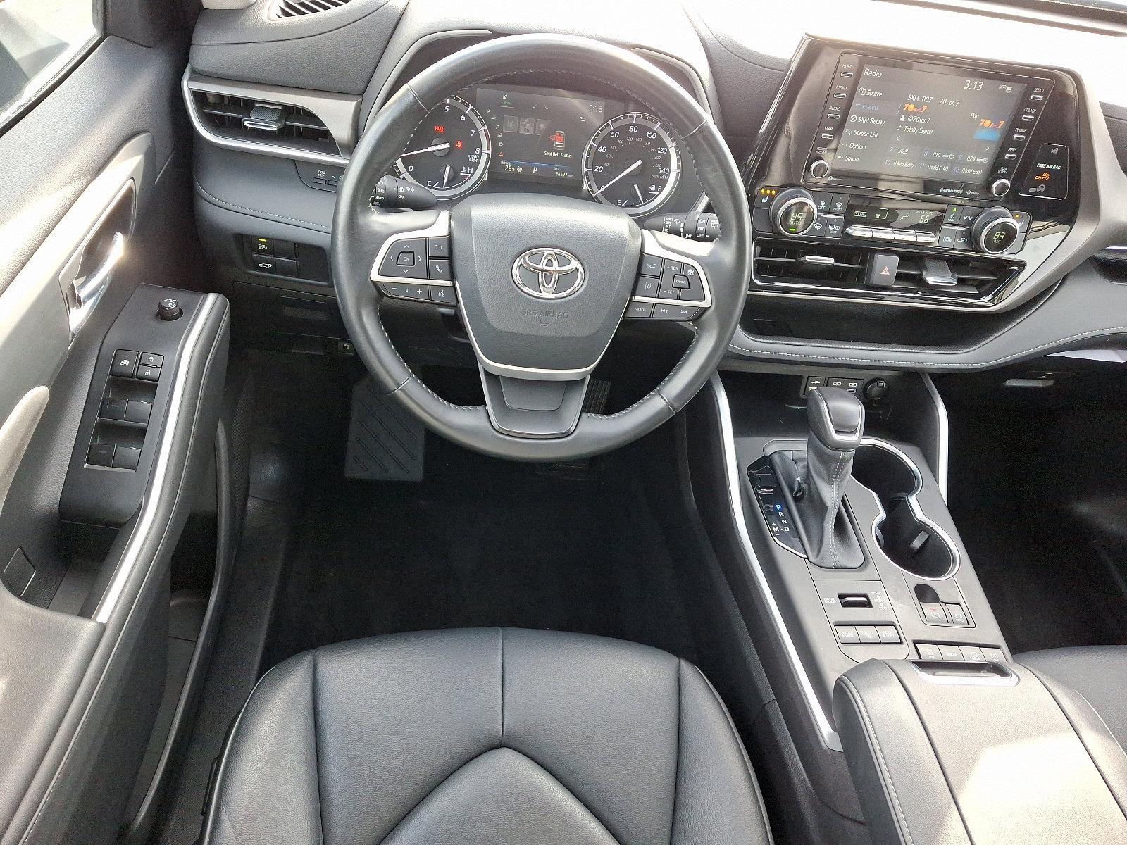 2022 Toyota Highlander Vehicle Photo in Harrisburg, PA 17111