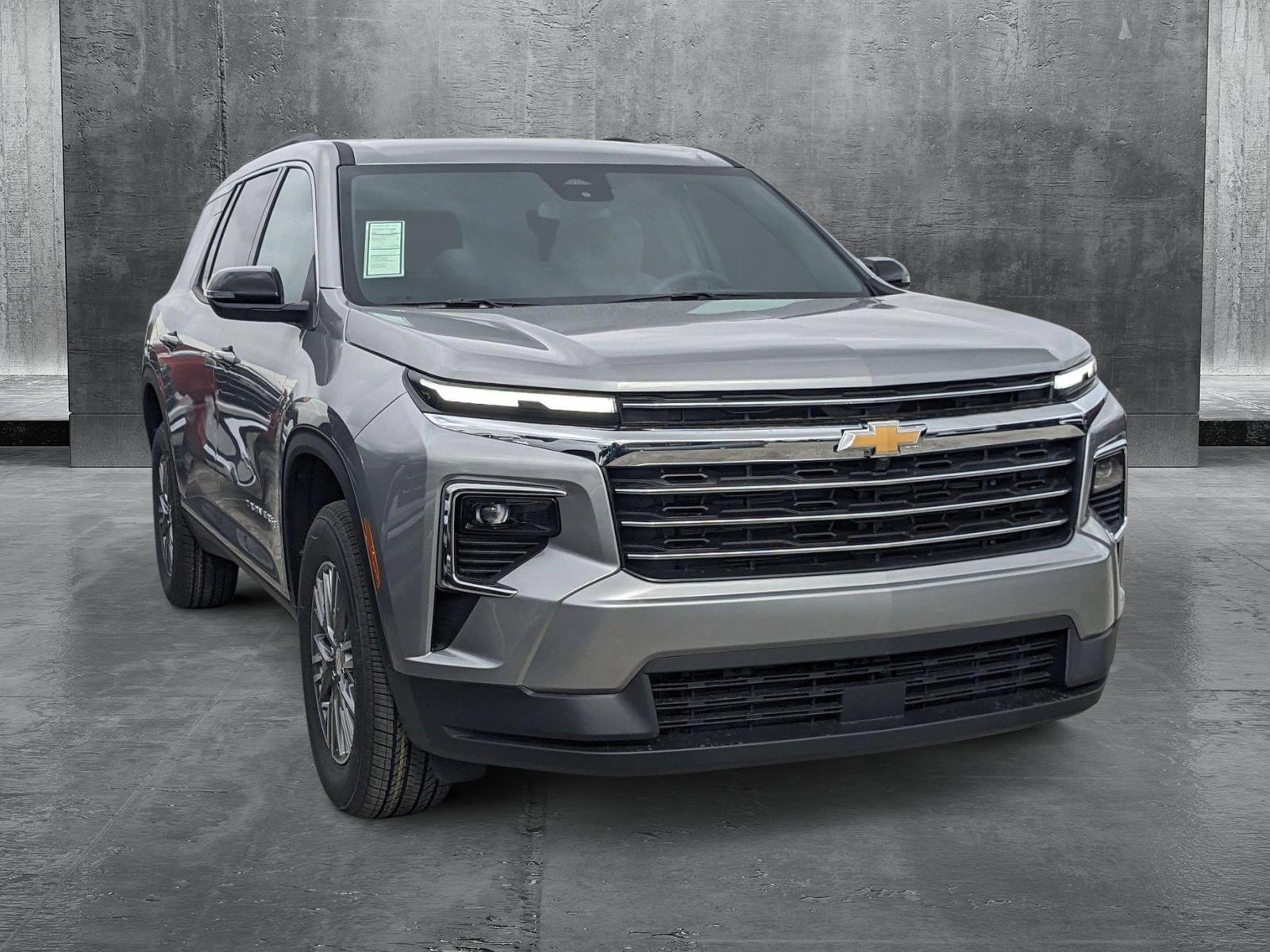 2025 Chevrolet Traverse Vehicle Photo in MIAMI, FL 33172-3015
