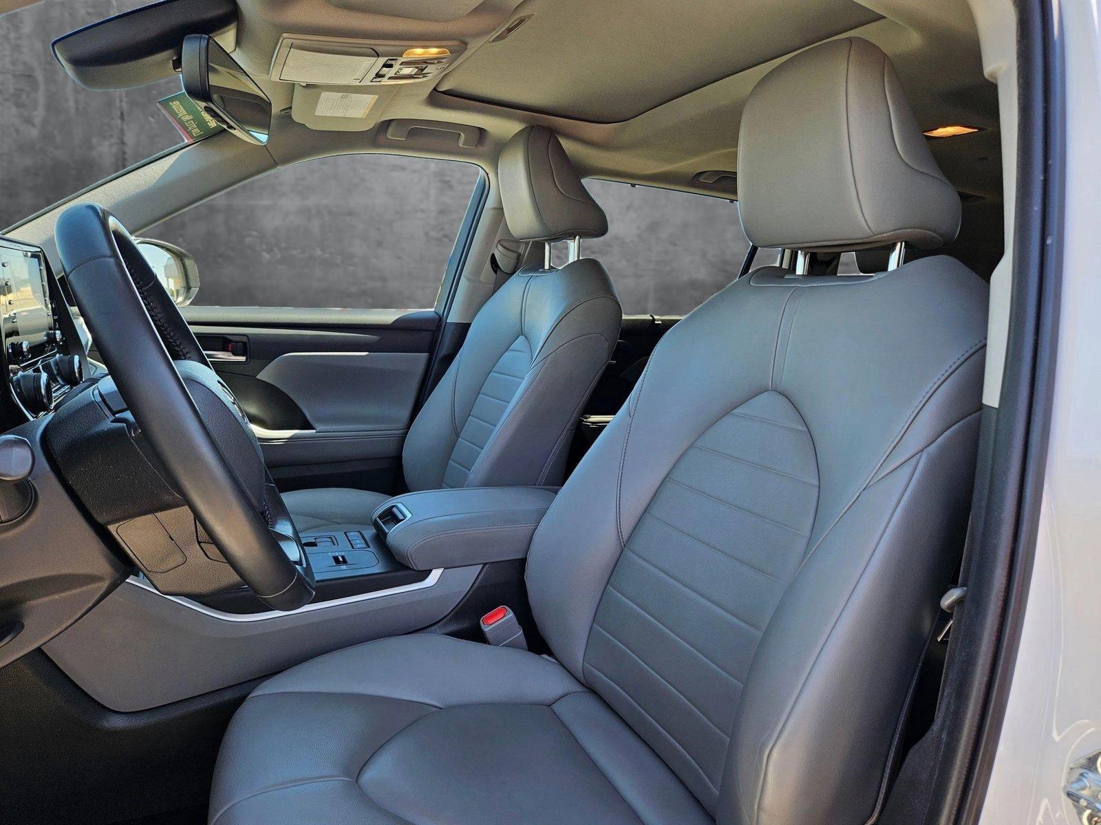 2022 Toyota Highlander Vehicle Photo in AUSTIN, TX 78759-4154