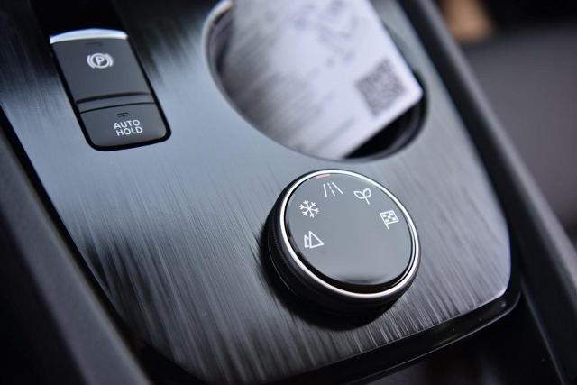 2025 Nissan Rogue Vehicle Photo in Ballwin, MO 63011