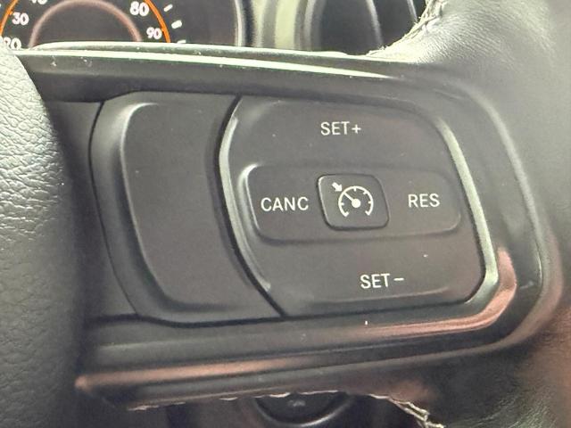2021 Jeep Gladiator Vehicle Photo in COLUMBIA, MO 65203-3903