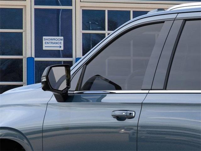 2025 Chevrolet Tahoe Vehicle Photo in ENGLEWOOD, CO 80113-6708