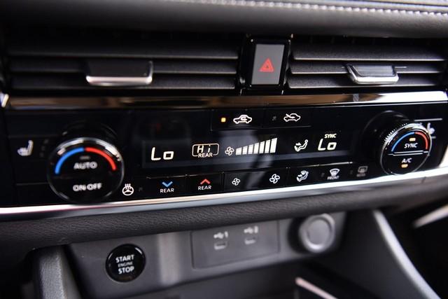 2025 Nissan Rogue Vehicle Photo in Ballwin, MO 63011