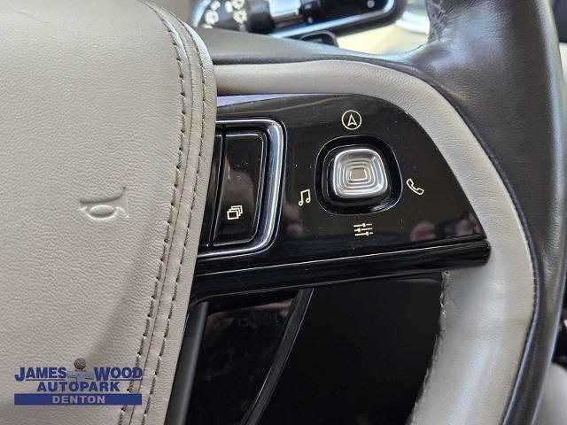 2020 Lincoln Aviator Vehicle Photo in DENTON, TX 76210-9321