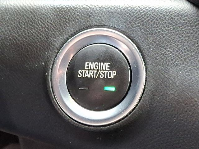 2023 GMC Terrain Vehicle Photo in TREVOSE, PA 19053-4984