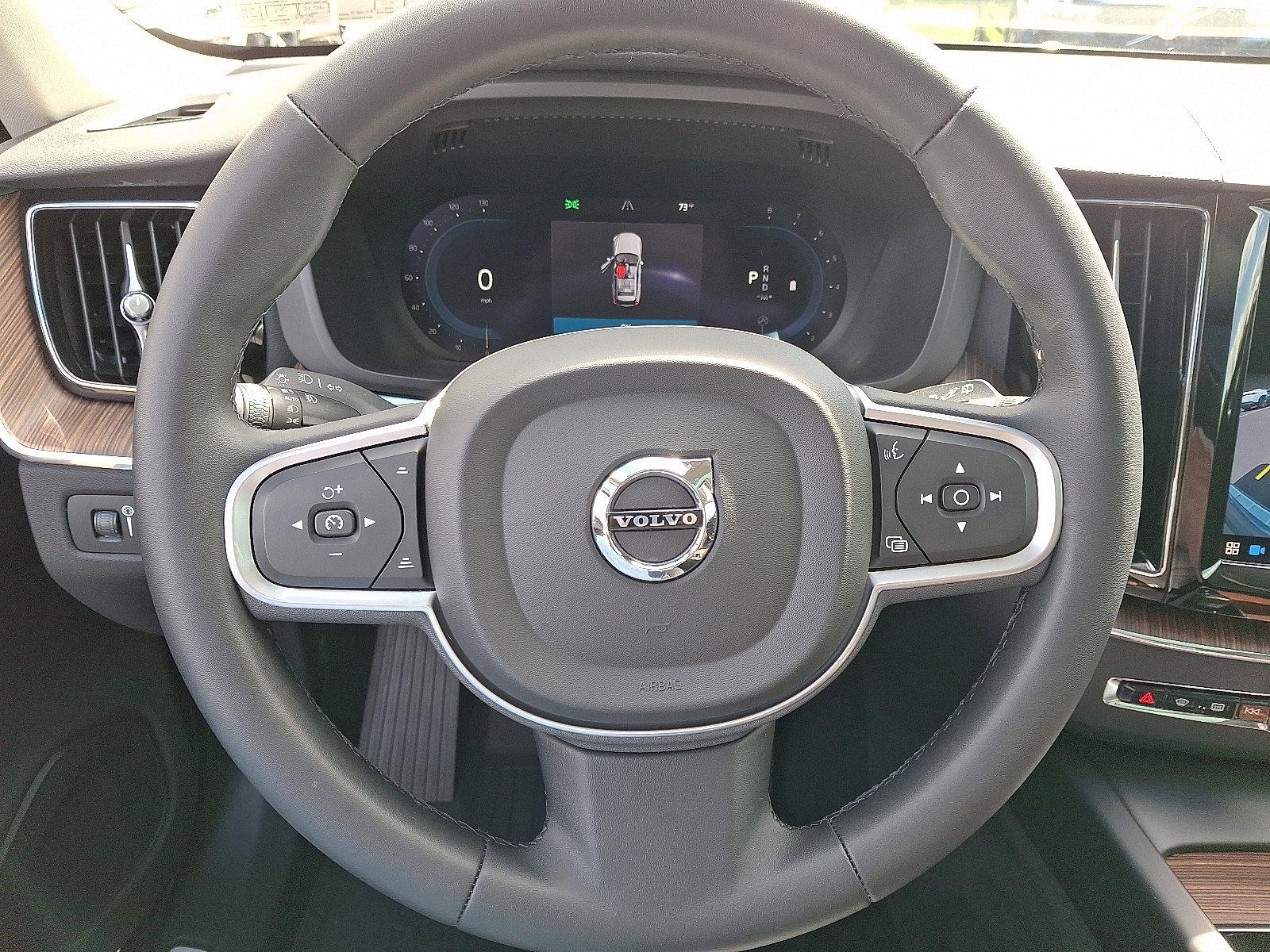 2022 Volvo XC60 Vehicle Photo in Trevose, PA 19053
